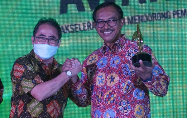 PIM Raih TJSL & CSR Award 2022